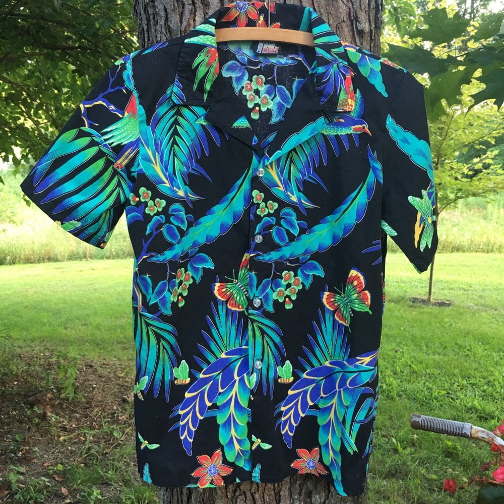 Hawaiian 🌺 Shirt!